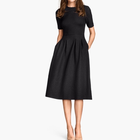 H&M Dresses & Skirts - H&M Black Textured Dress